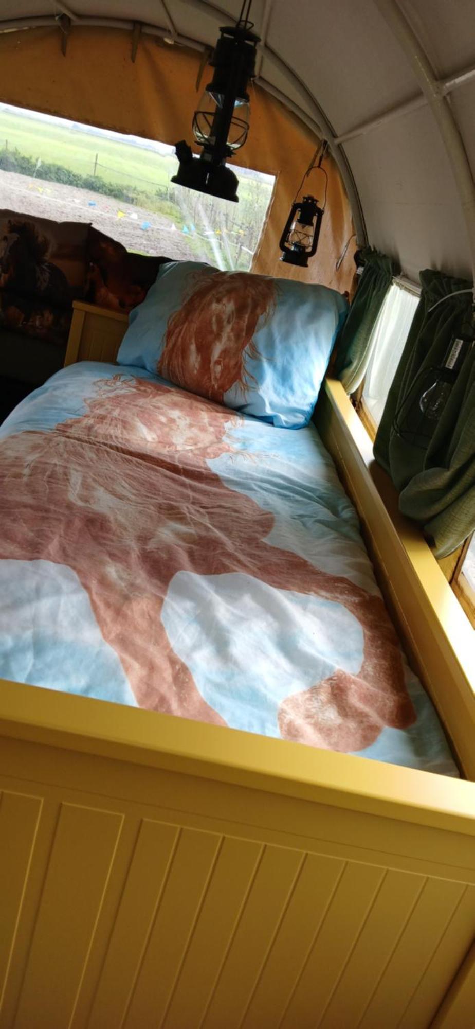 Luxury tent De Huifkar, Trekkershut Bij Sneek Hommerts